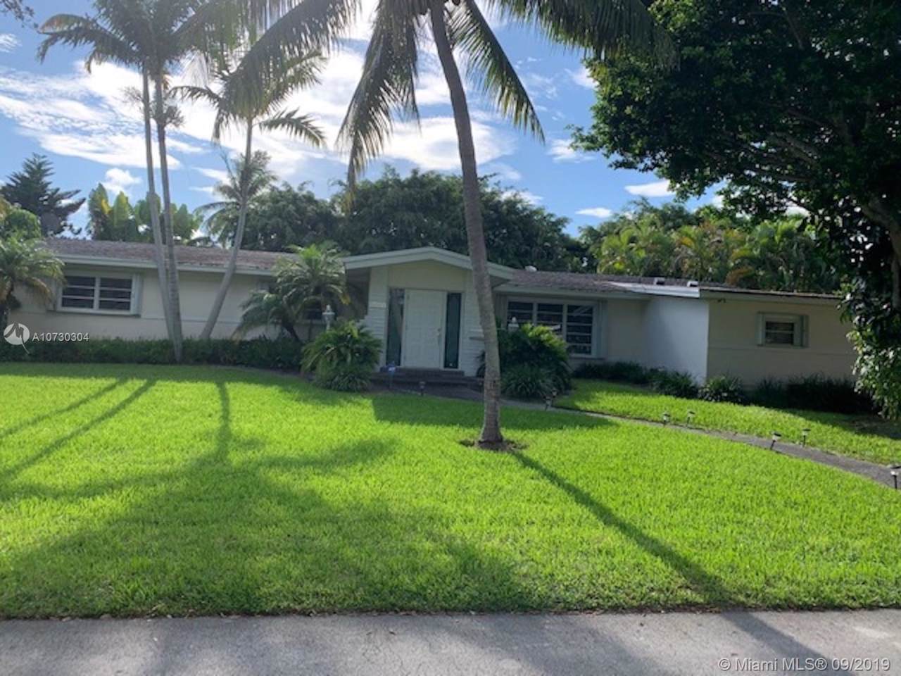 13500 73rd Ct - Photo 1