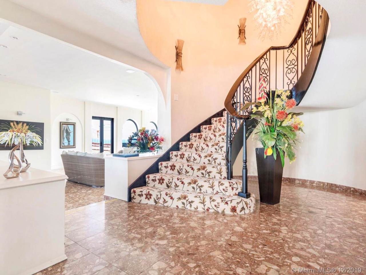 1912 Ocean Dr - Photo 1