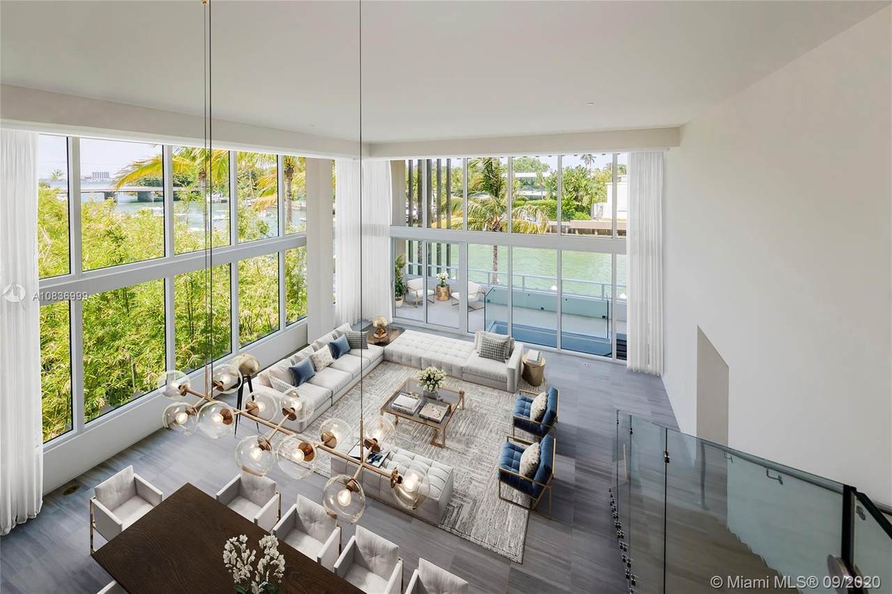 4701 Meridian - Photo 1