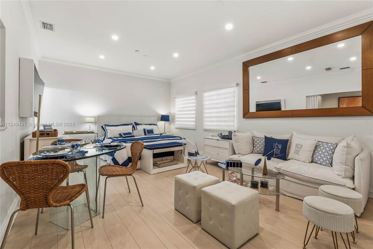 41217 Fisher Island Dr - Photo 1