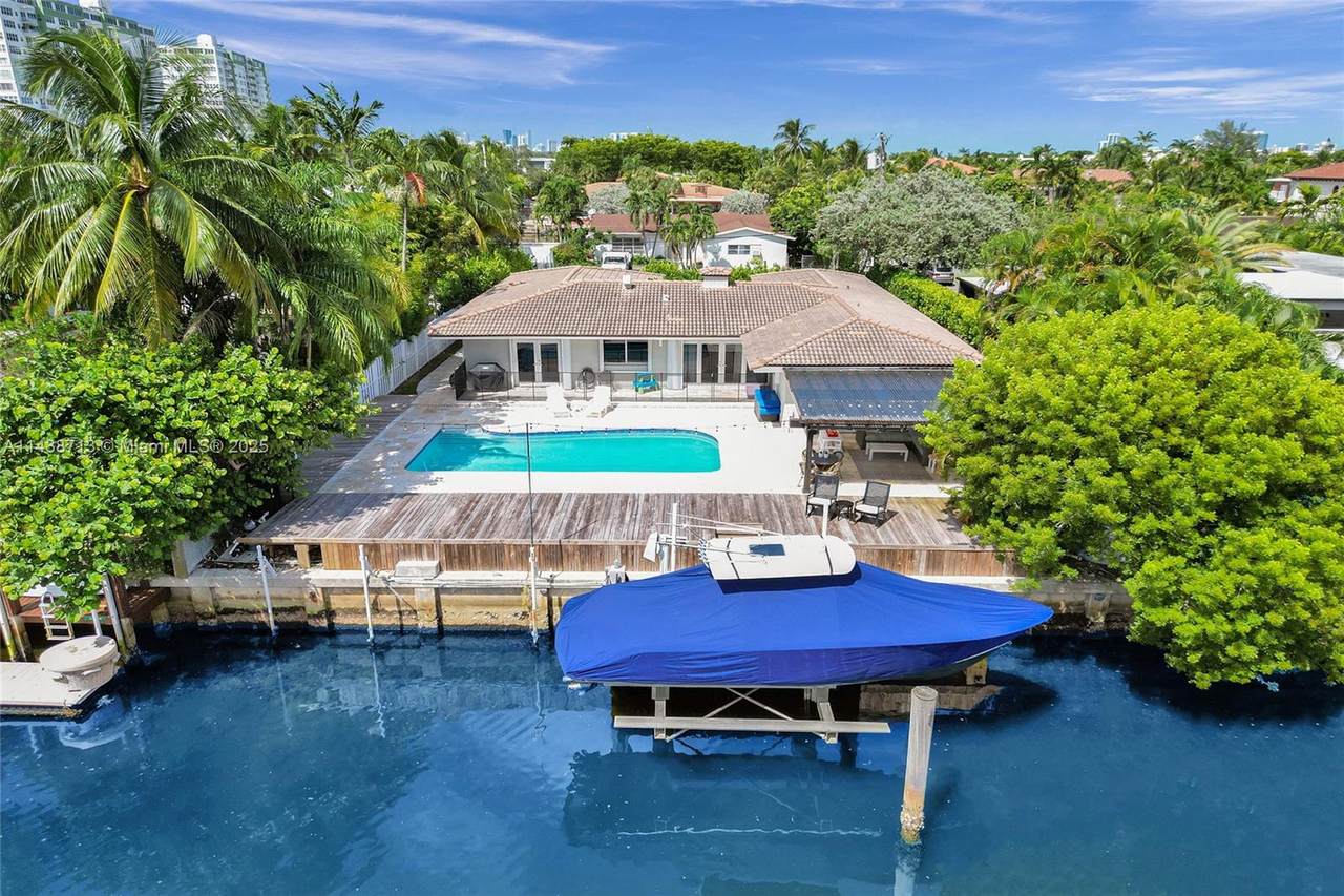 1912 119th Rd - Photo 1