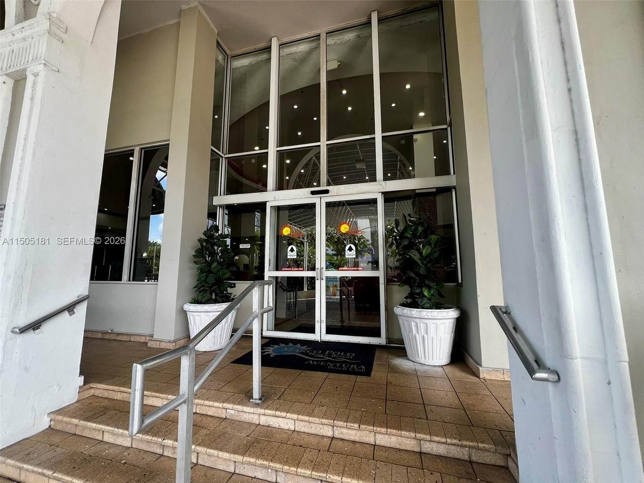 https://bt-photos.global.ssl.fastly.net/miami/1280_boomver_5_A11505181-2.jpg