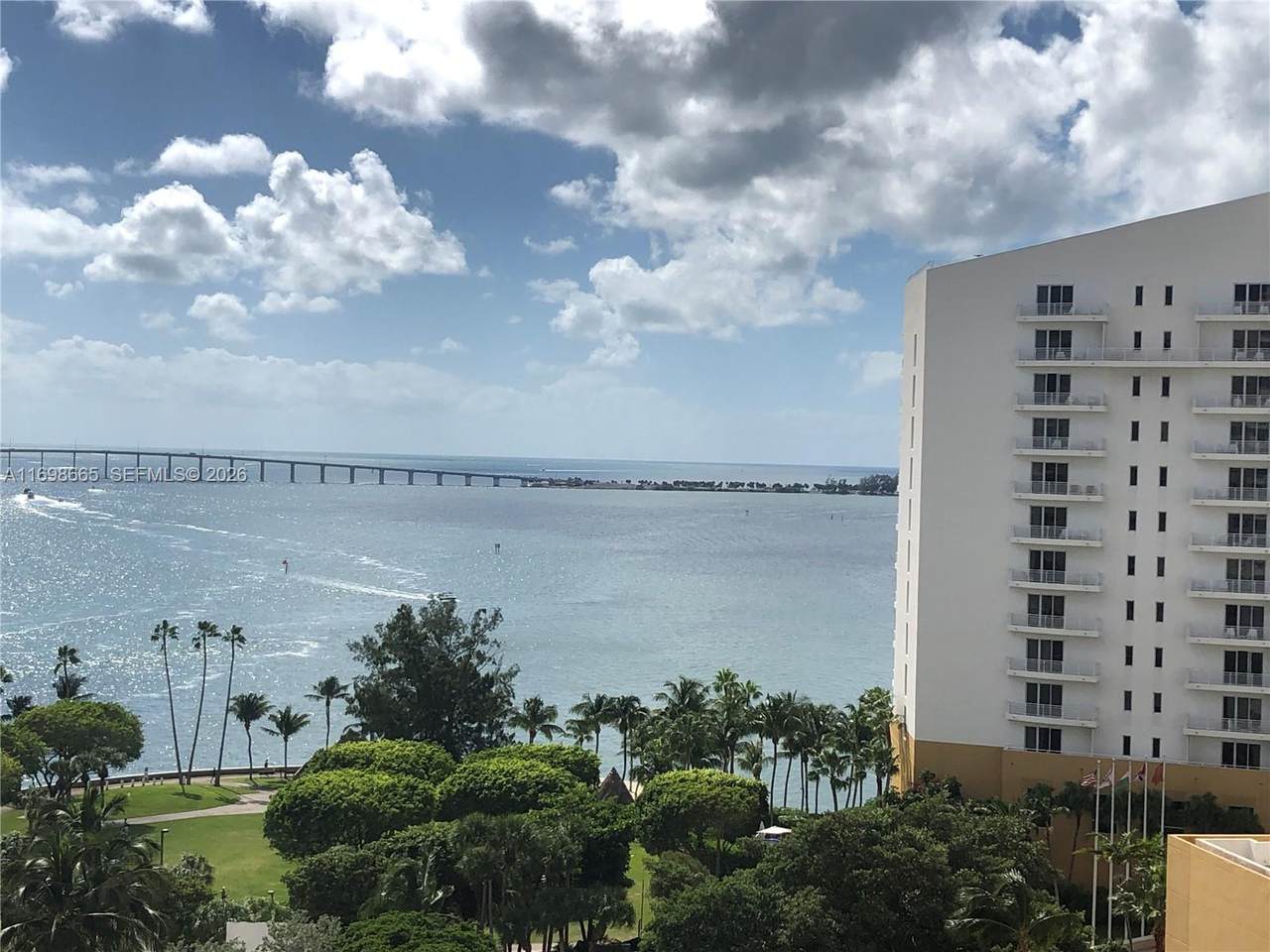 https://bt-photos.global.ssl.fastly.net/miami/1280_boomver_5_A11698665-2.jpg