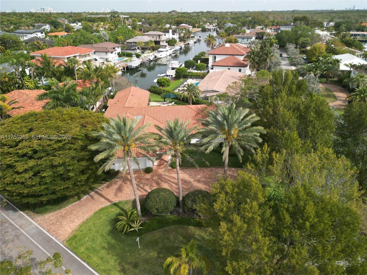 1117 Bella Vista Ave - Photo 1