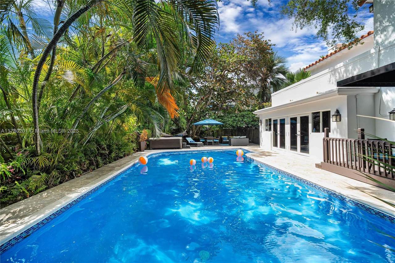 https://bt-photos.global.ssl.fastly.net/miami/1280_boomver_5_A11780201-2.jpg