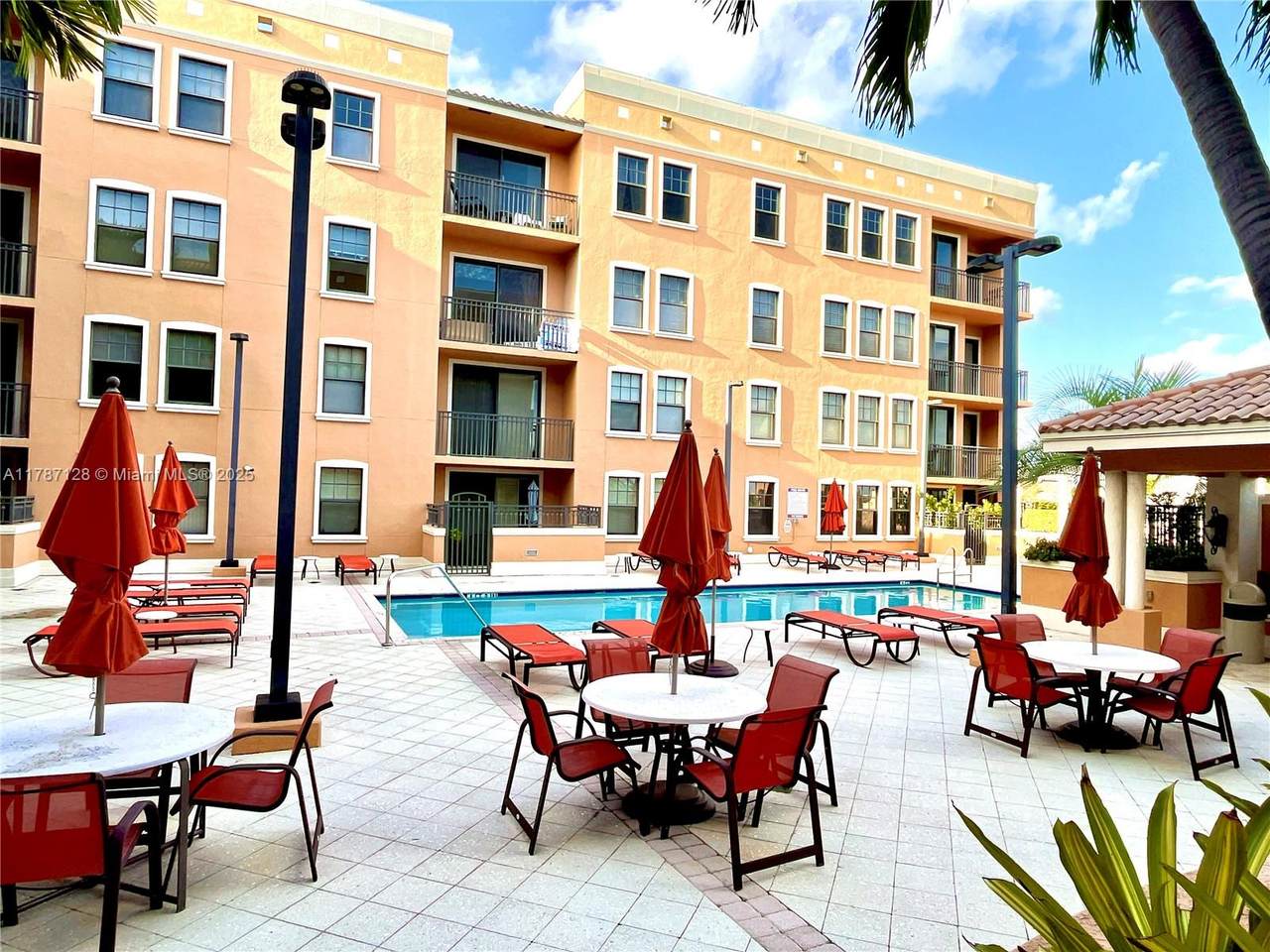 511 Lucerne Ave - Photo 1