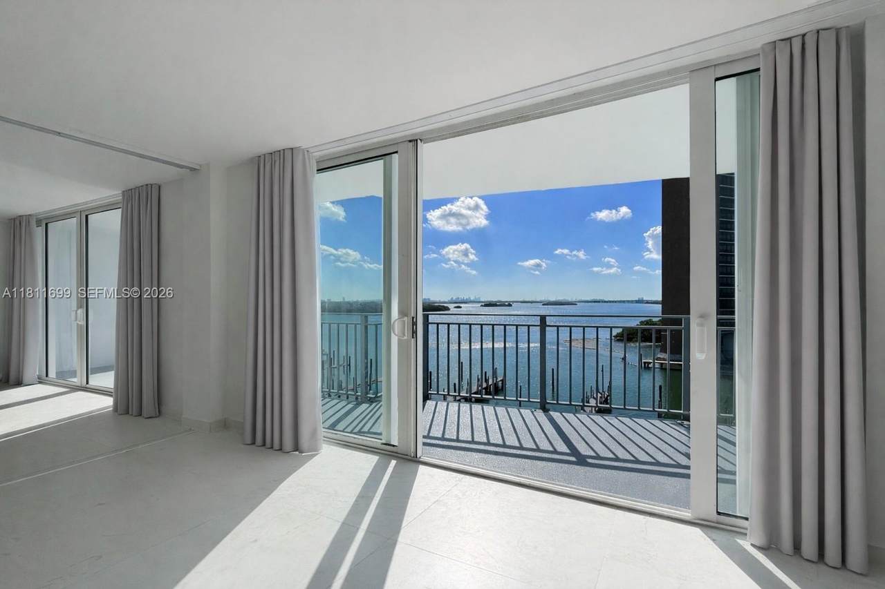 https://bt-photos.global.ssl.fastly.net/miami/orig_boomver_5_A11811699-2.jpg