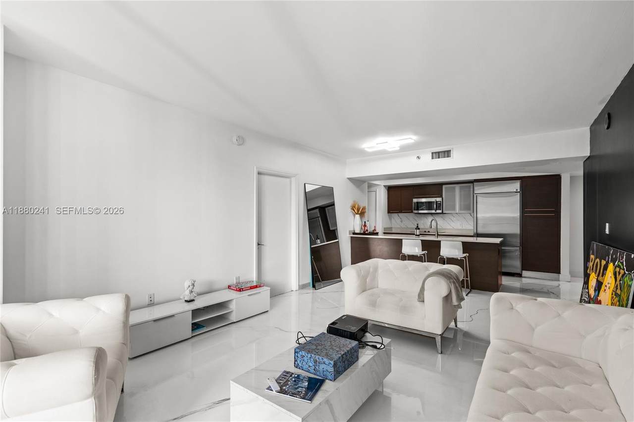 55 6th St - Photo 1