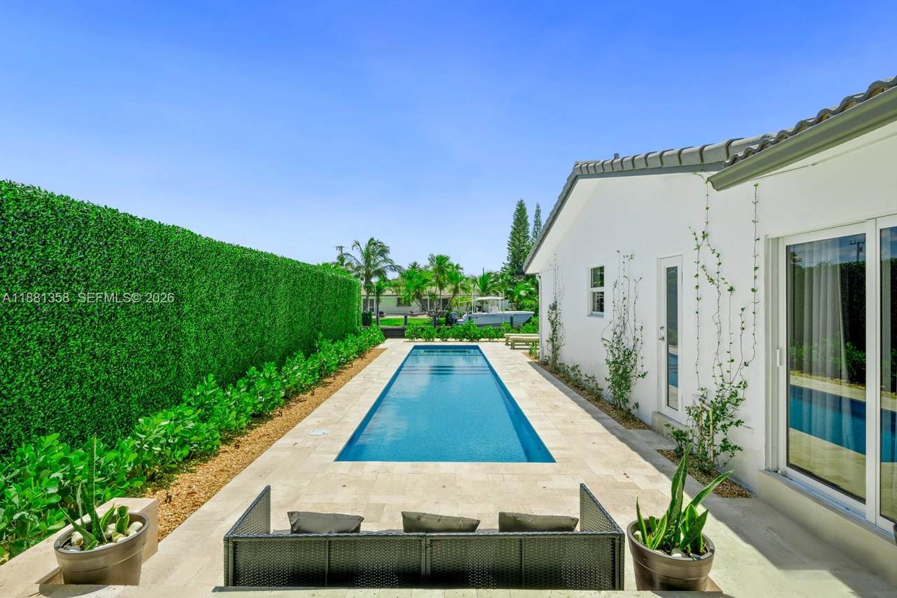 2830 56th Ct - Photo 1