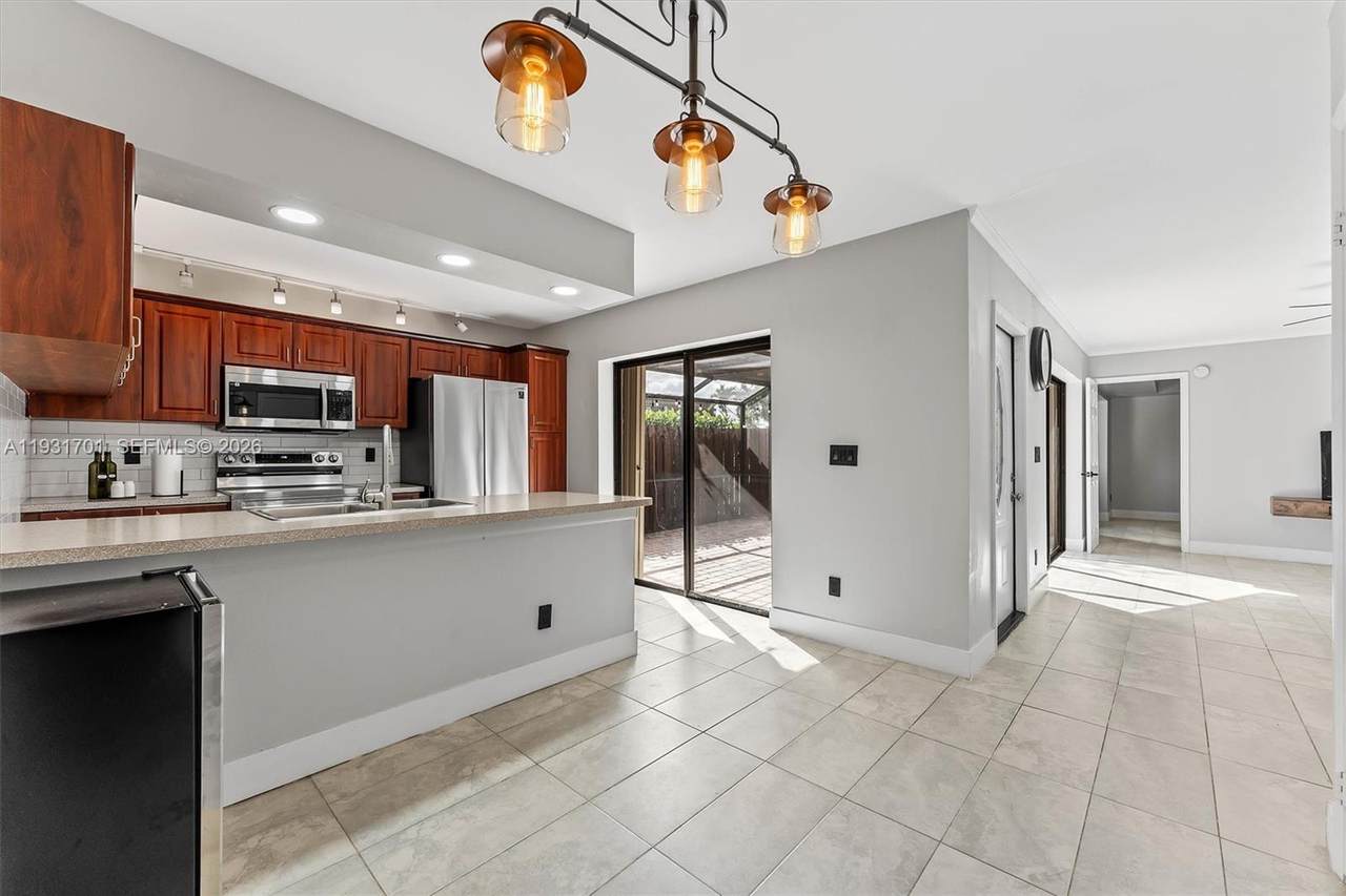 11867 13th Ct - Photo 1