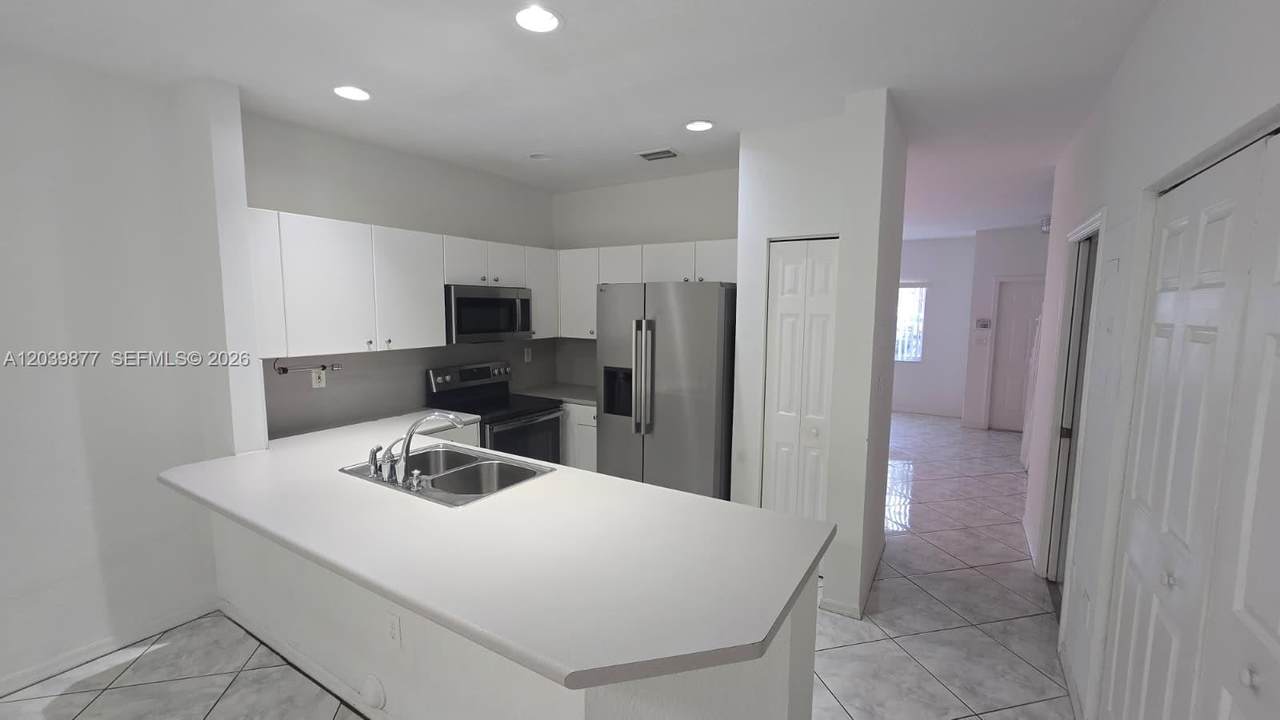 https://bt-photos.global.ssl.fastly.net/miami/1280_boomver_2_A12039877-2.jpg