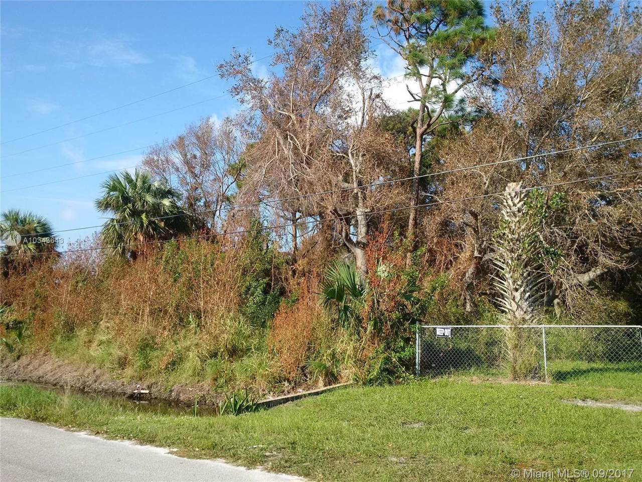 1760 Ave Q - Photo 1