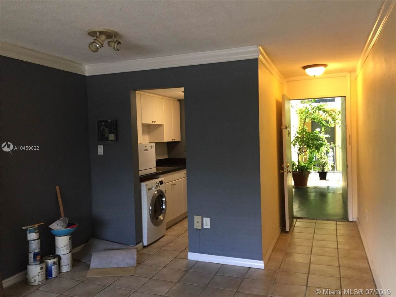 921 Jefferson Ave - Photo 1