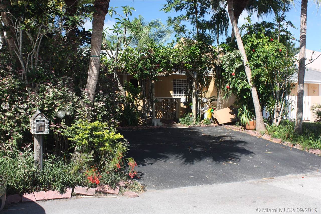 10375 208th Ter - Photo 1