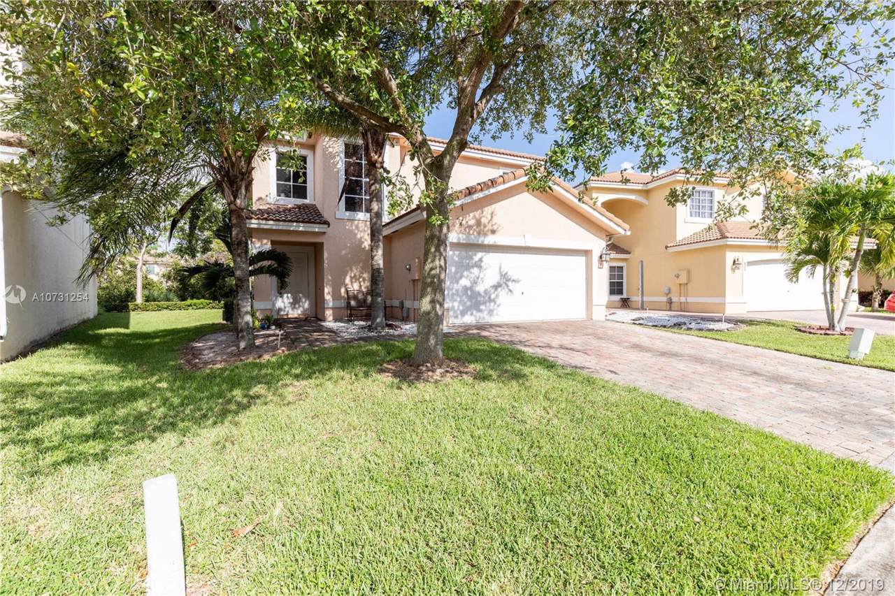 6535 Adriatic Way - Photo 1