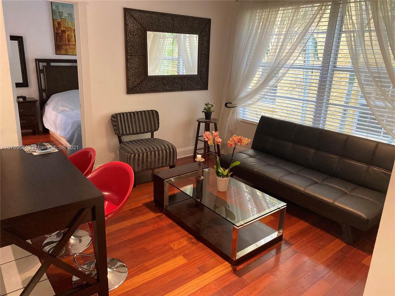 1320 Drexel Ave - Photo 1