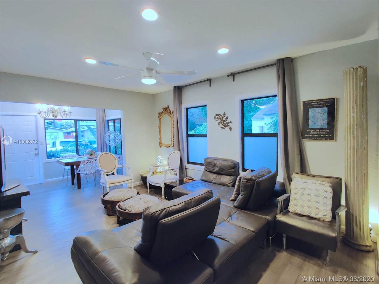 295 39th St - Photo 1