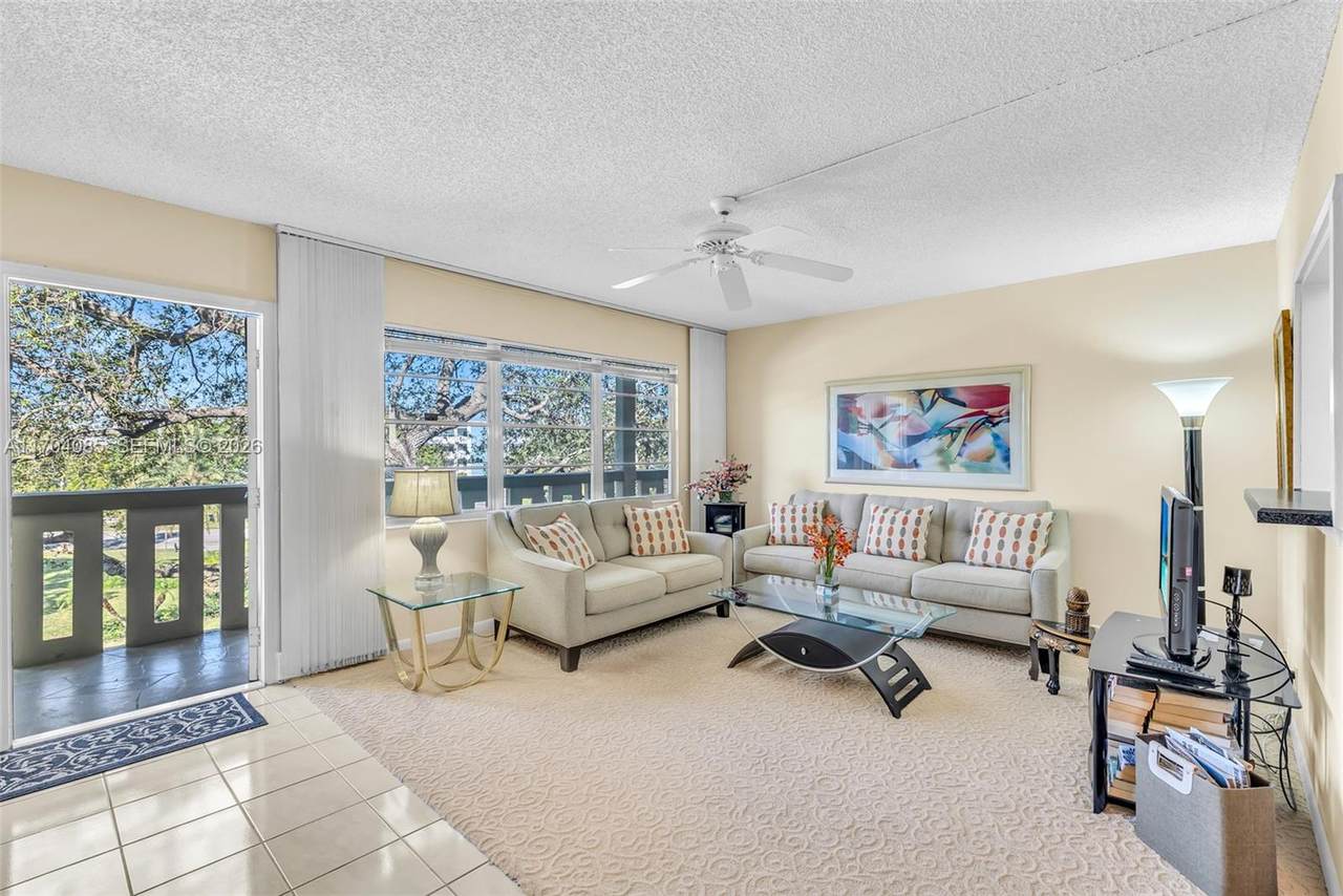 3029 Berkshire B - Photo 1