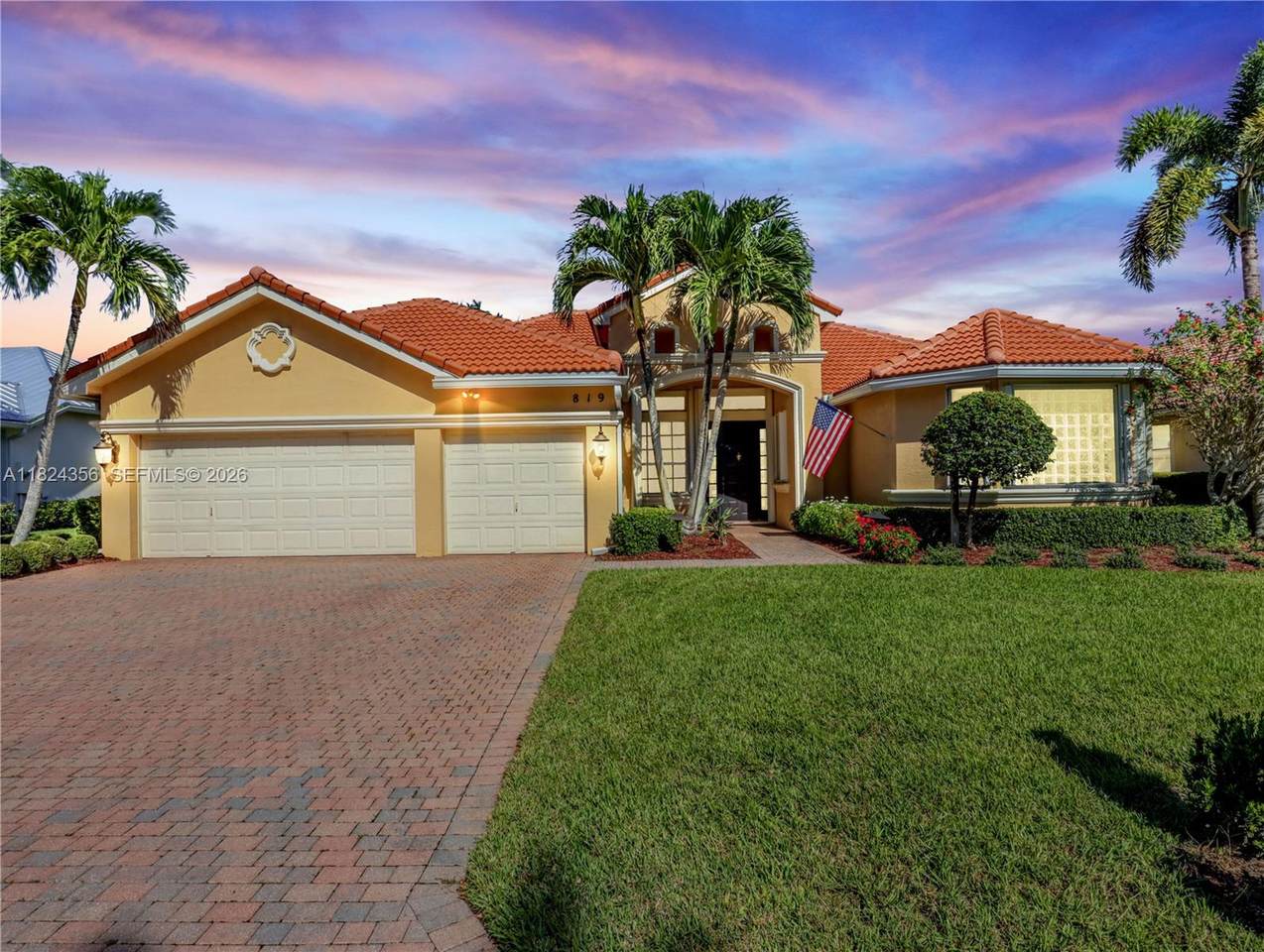 819 Bromelia Ter - Photo 1