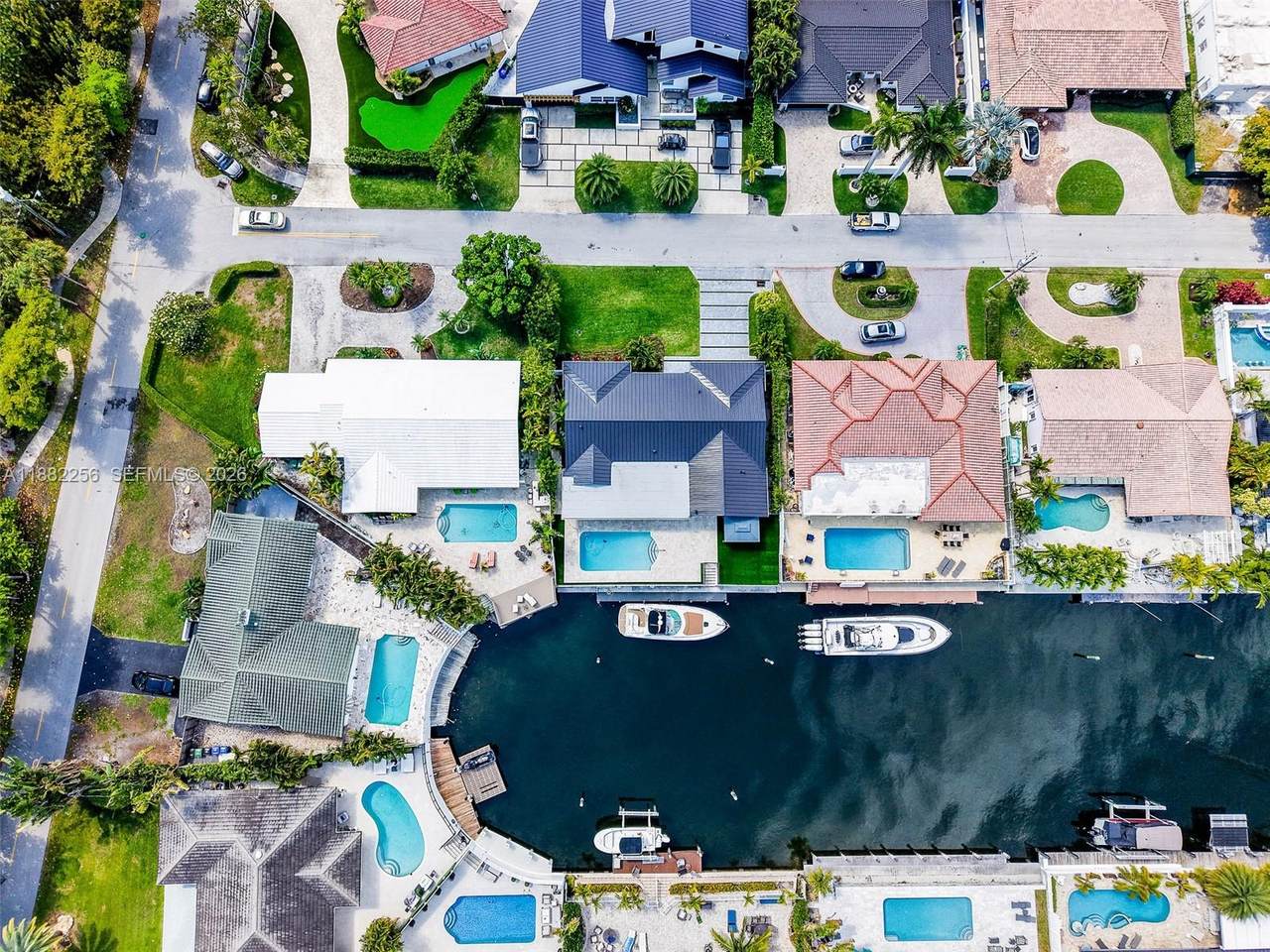 https://bt-photos.global.ssl.fastly.net/miami/1280_boomver_5_A11882256-2.jpg