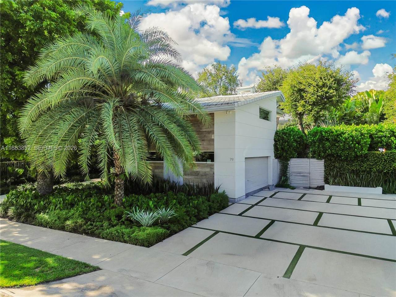 https://bt-photos.global.ssl.fastly.net/miami/1280_boomver_6_A11883852-2.jpg