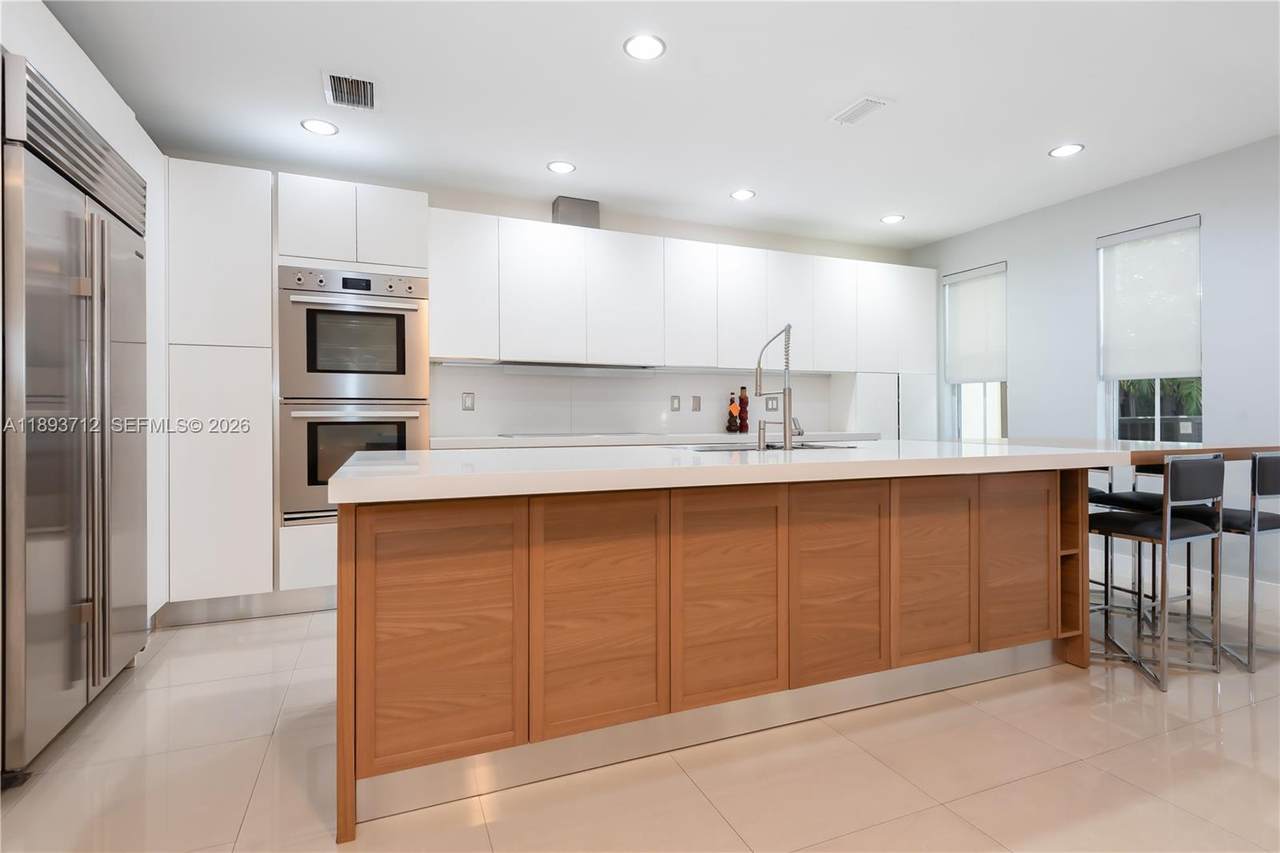 10742 74th Ln - Photo 1