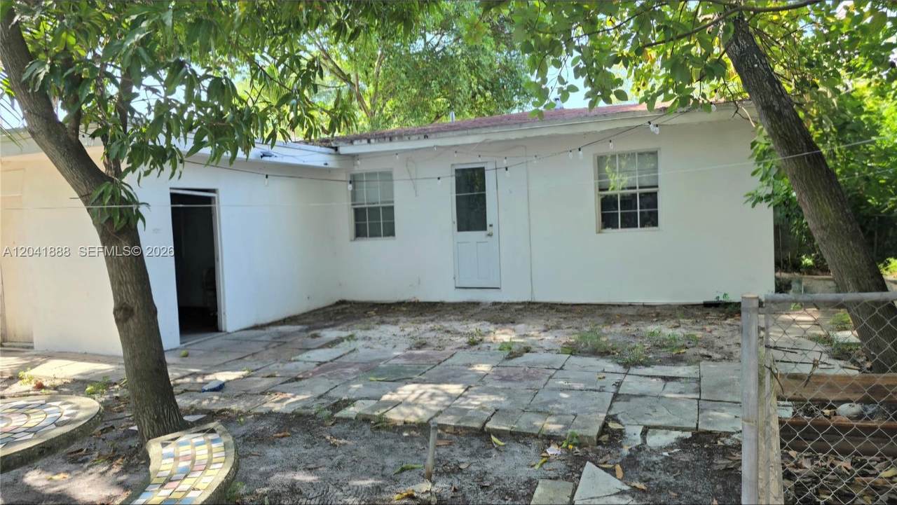 https://bt-photos.global.ssl.fastly.net/miami/1280_boomver_5_A12041888-2.jpg
