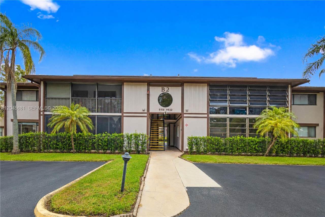 9930 Belfort Cir - Photo 1