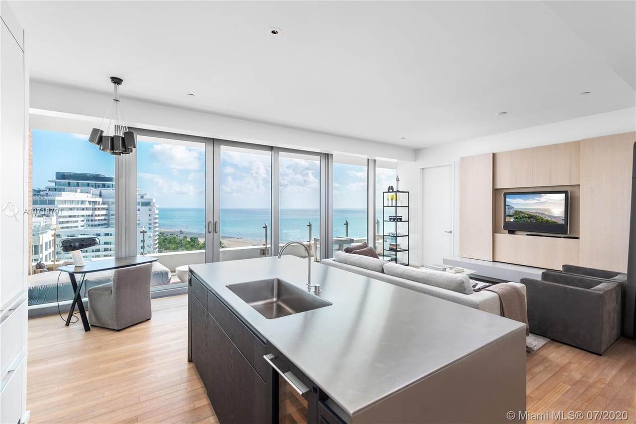 2901 Collins Ave - Photo 1
