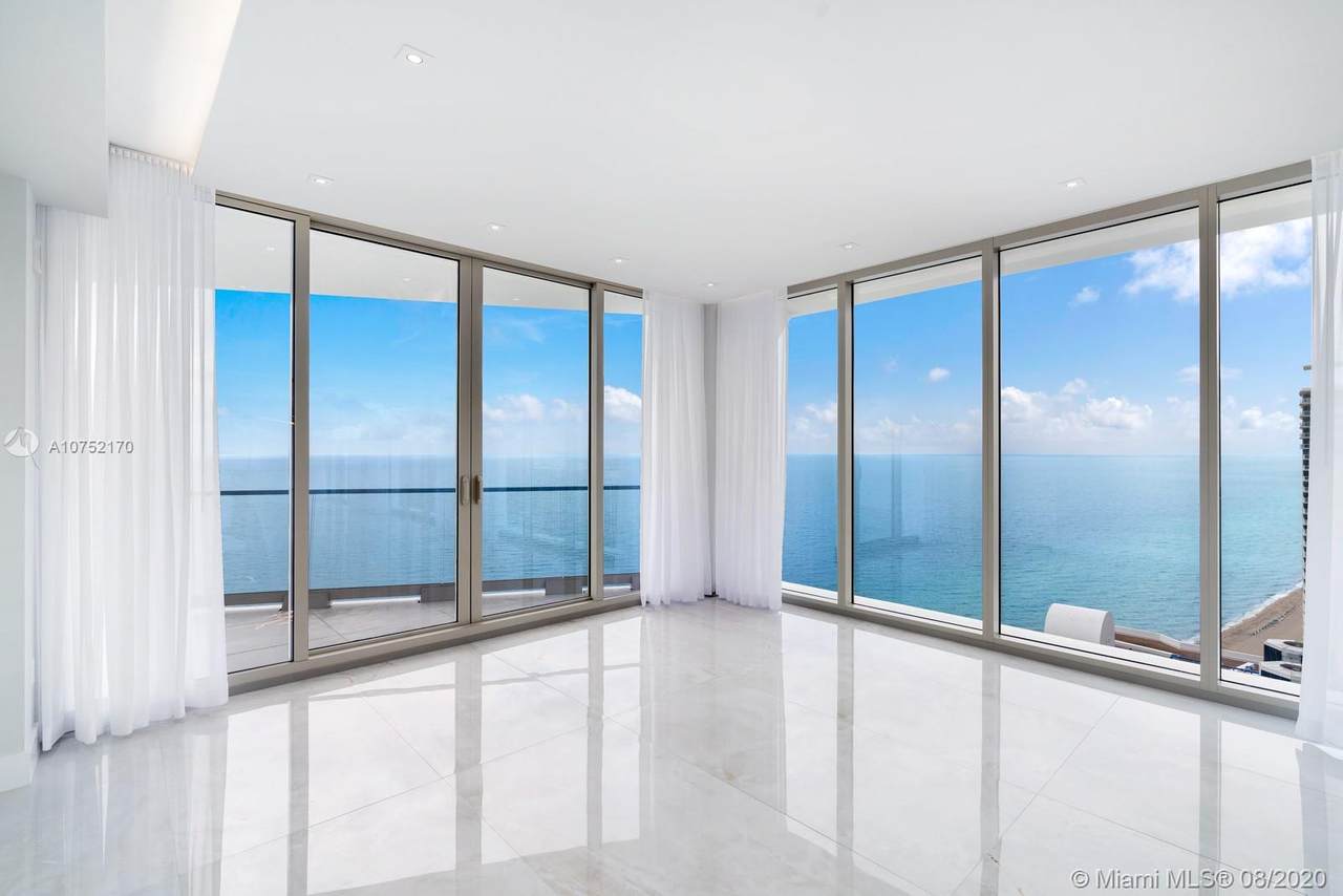 16901 Collins Ave - Photo 1