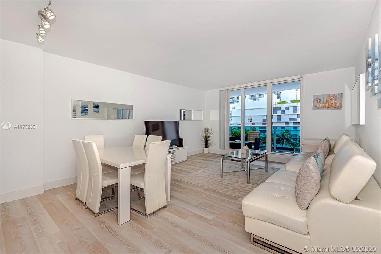 2301 Collins Ave - Photo 1
