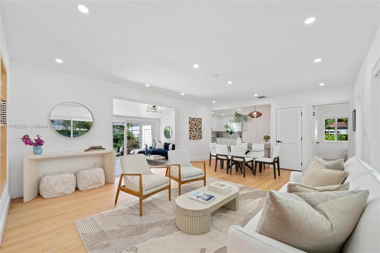 102 94th St - Photo 1