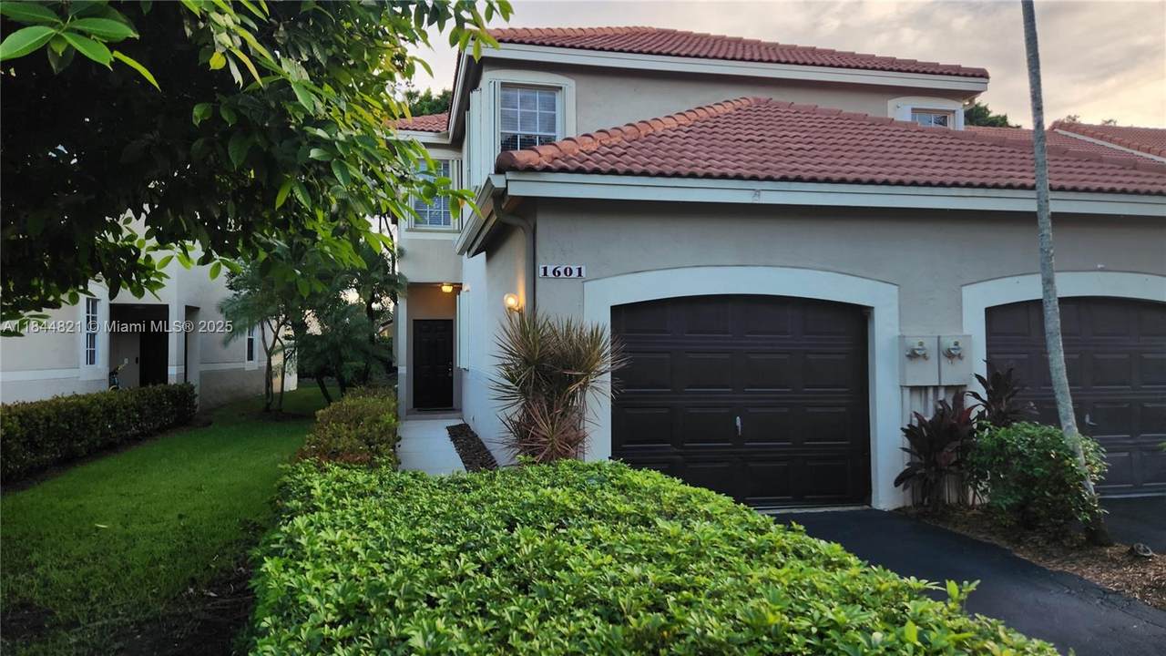 1601 Sorrento Dr - Photo 1