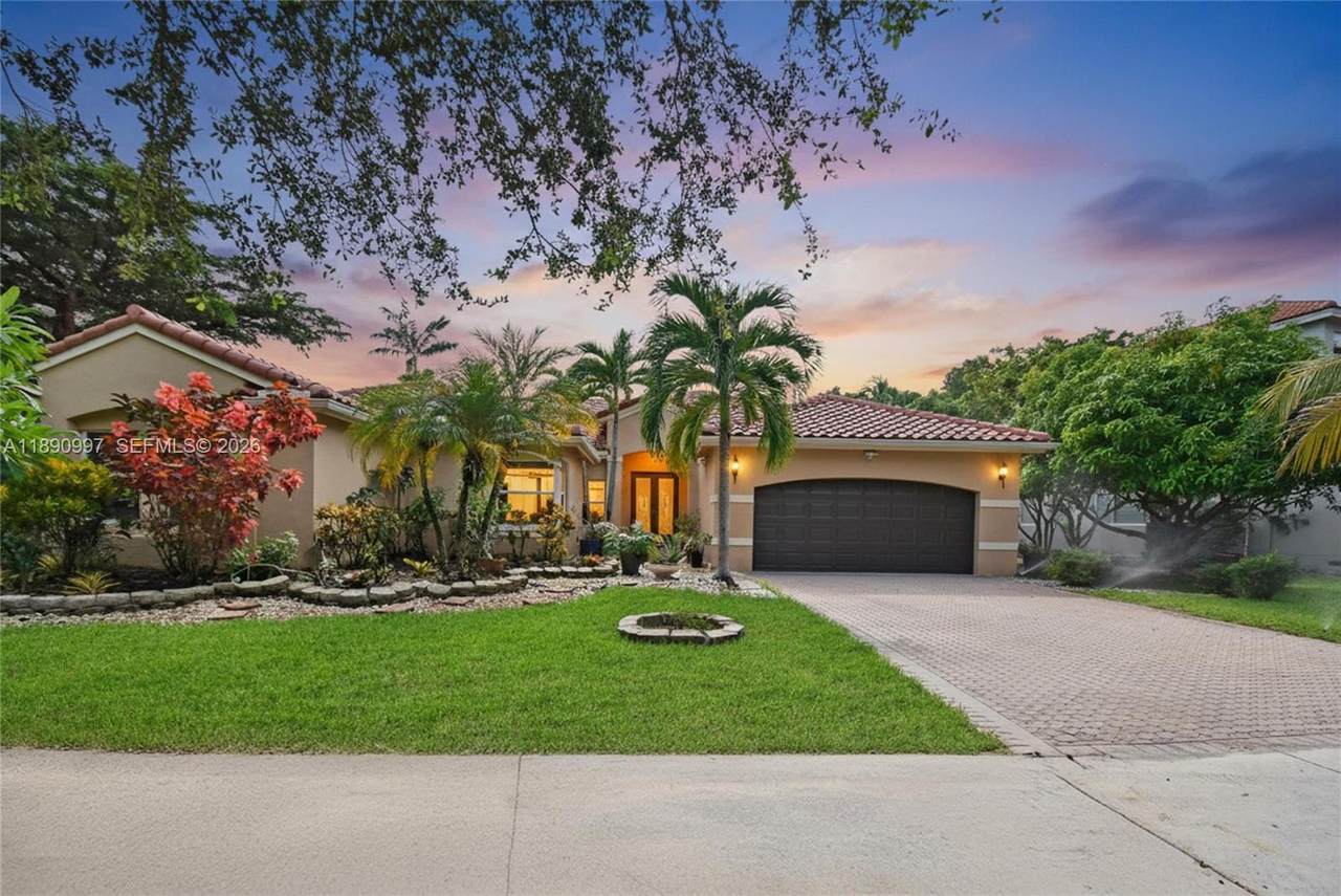 523 Stonemont Dr - Photo 1