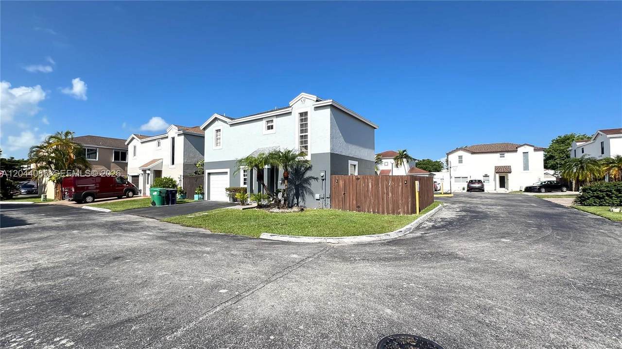 9044 SW 148 Ct - Photo 1