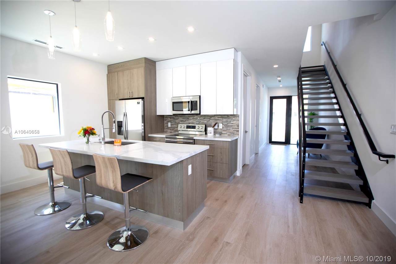 2486 16th St - Photo 1
