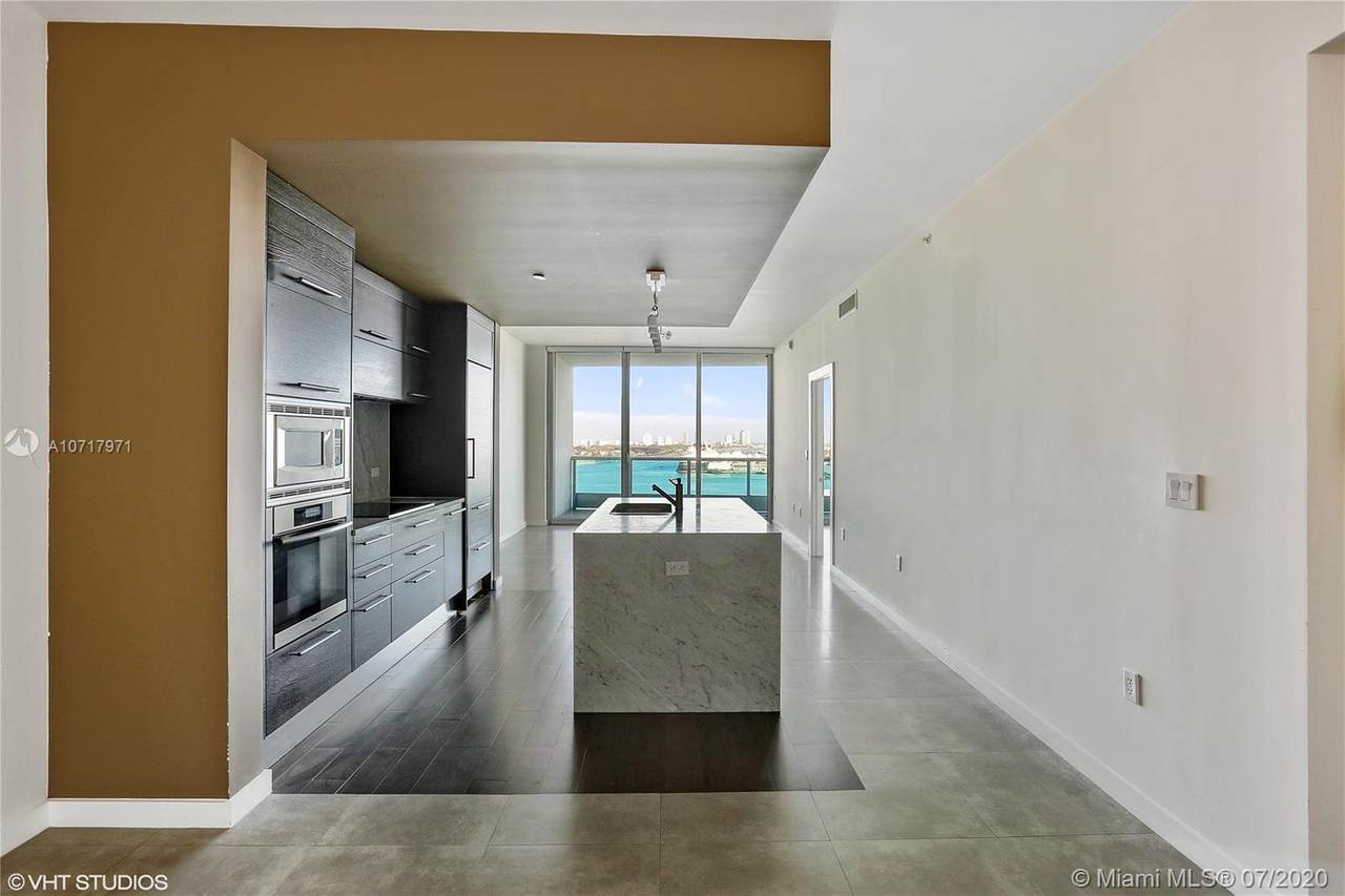 900 Biscayne Blvd - Photo 1