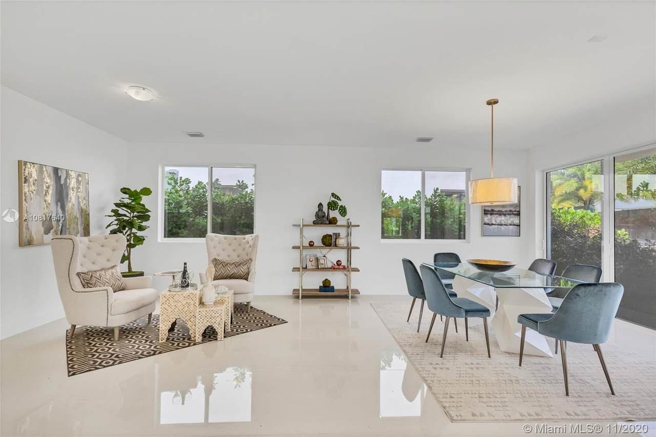 7535 98TH Avenue - Photo 1