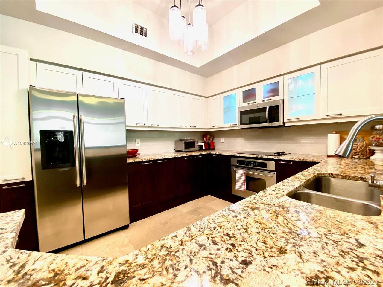 14951 Royal Oaks Ln - Photo 1