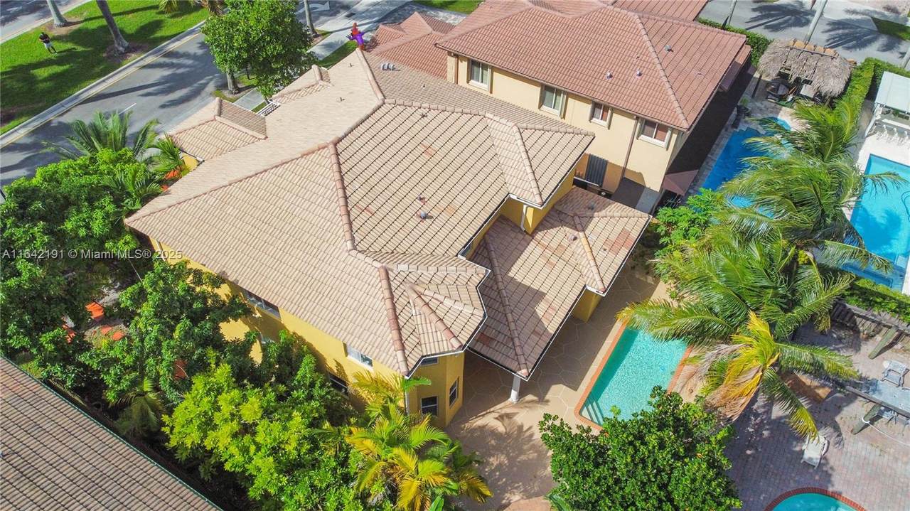 6049 165th Ave - Photo 1
