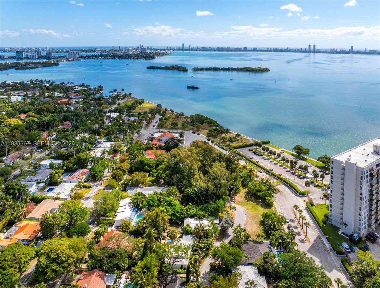 https://bt-photos.global.ssl.fastly.net/miami/1280_boomver_8_A11883367-2.jpg