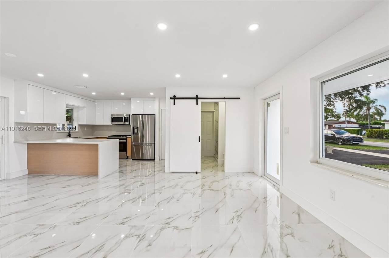 18950 310th St - Photo 1