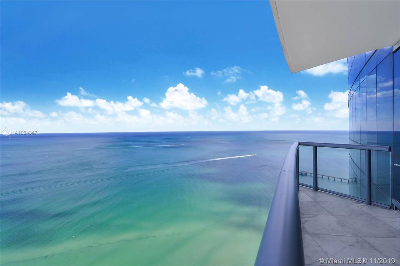 17121 Collins Ave - Photo 1