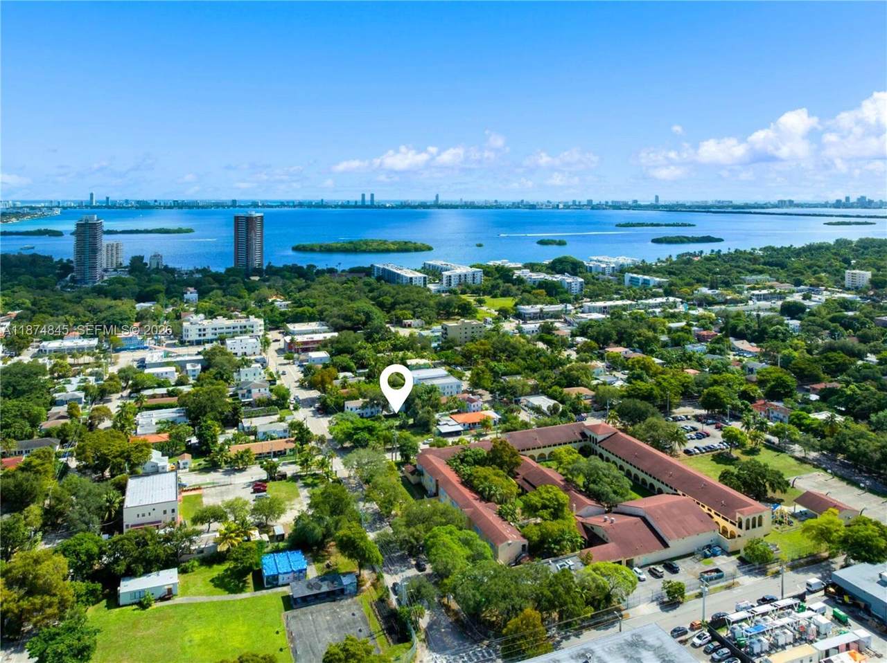 508 67th St - Photo 1