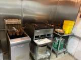 8726 26th St - Photo 3