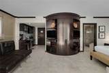 1437 Collins Ave - Photo 2