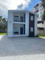 190 57th St - Photo 3