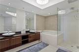 2711 Ocean Dr - Photo 32