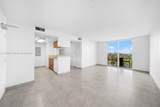 816 11th St - Photo 1