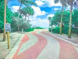 2899 Collins Ave - Photo 32